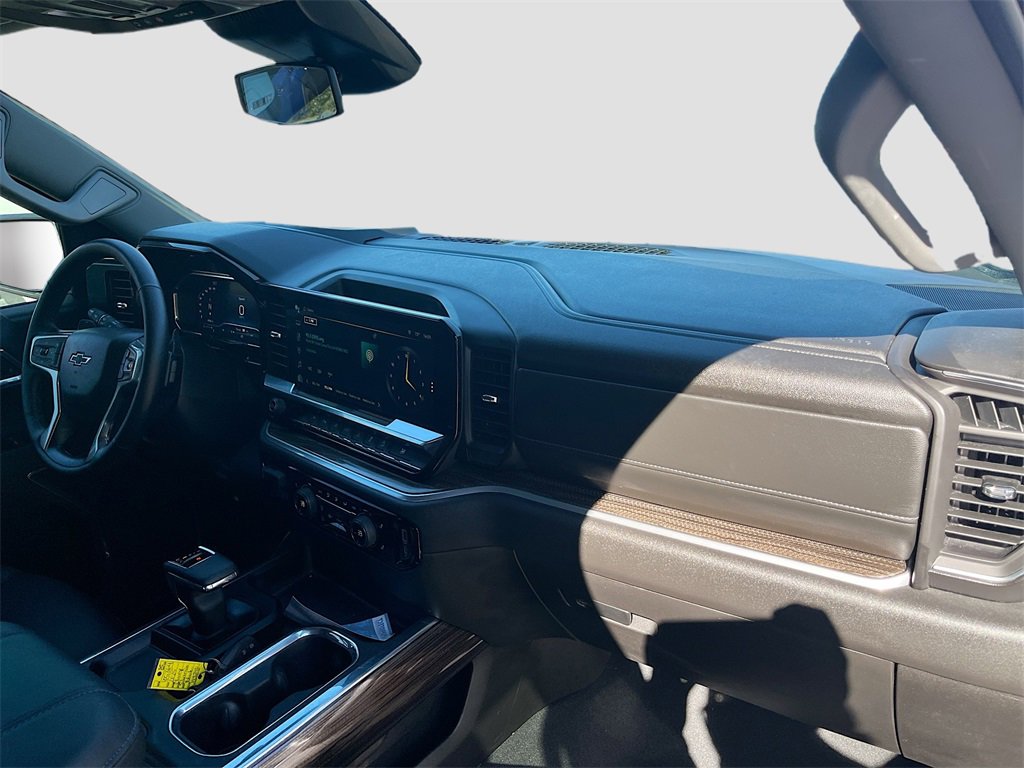 Used 2025 Chevrolet Silverado 1500 RST w/ Dark Appearance Package image 28