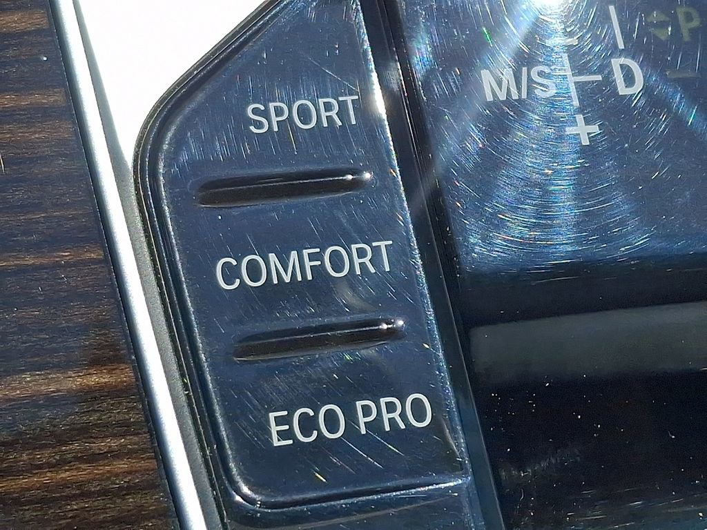 Used 2020 BMW X5 xDrive40i w/ Premium Package AWD/4WD image 25