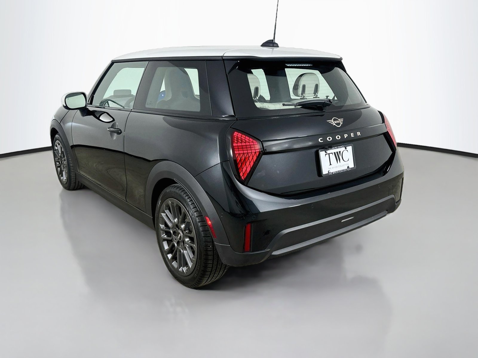 Certified 2026 MINI Cooper 2-Door Hardtop FWD image 7