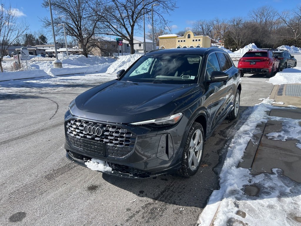 Used 2025 Audi Q5 Premium Plus w/ Premium Plus image 47