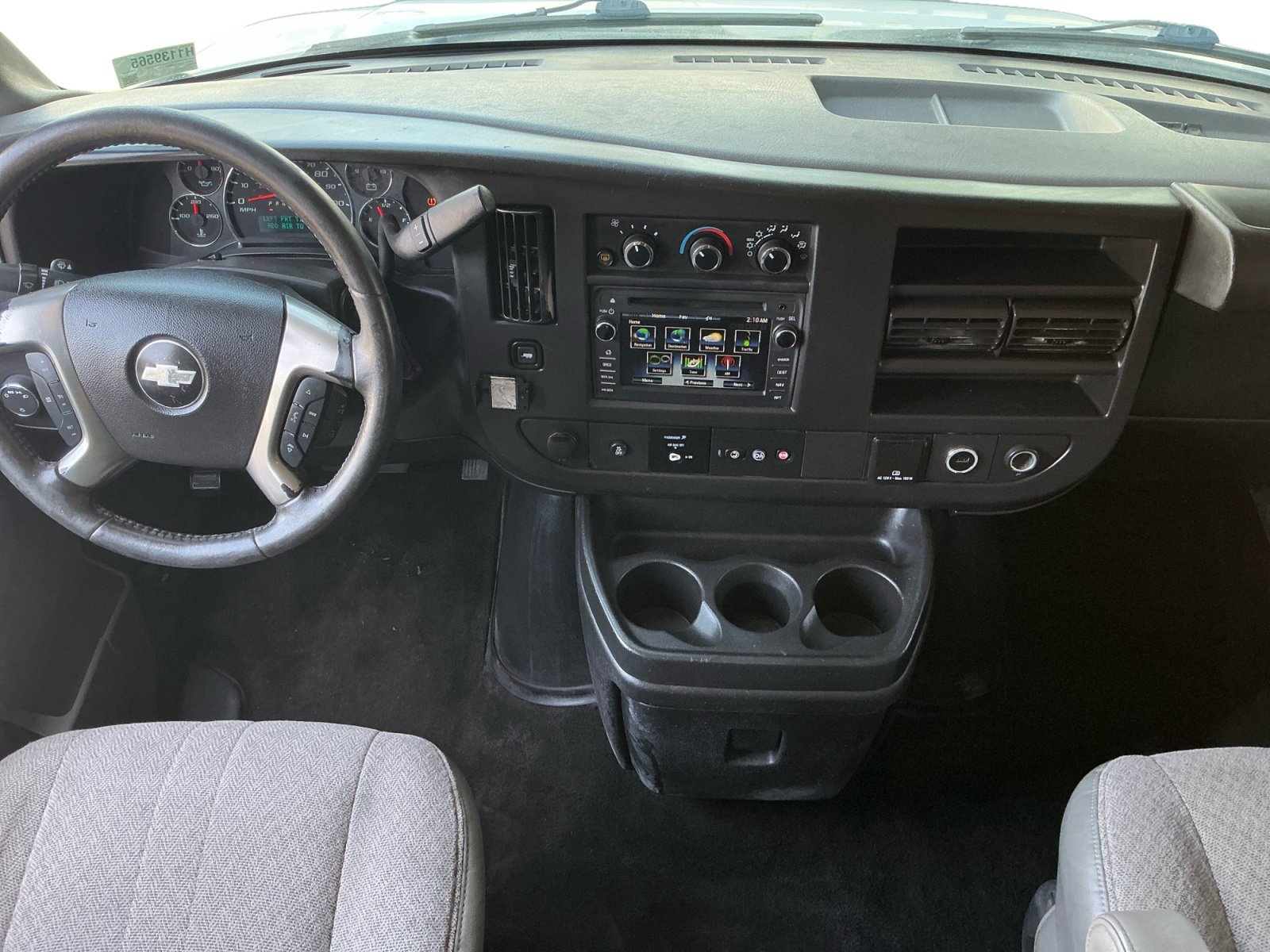 Used 2017 Chevrolet Express 3500 LT w/ LT Preferred Equipment Group RWD image 10