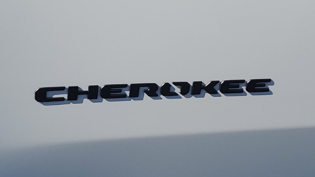 Used 2026 Jeep Cherokee Limited AWD/4WD image 8