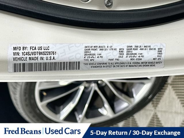 Used 2022 Jeep Wagoneer Series III w/ Premium Group I AWD/4WD image 41