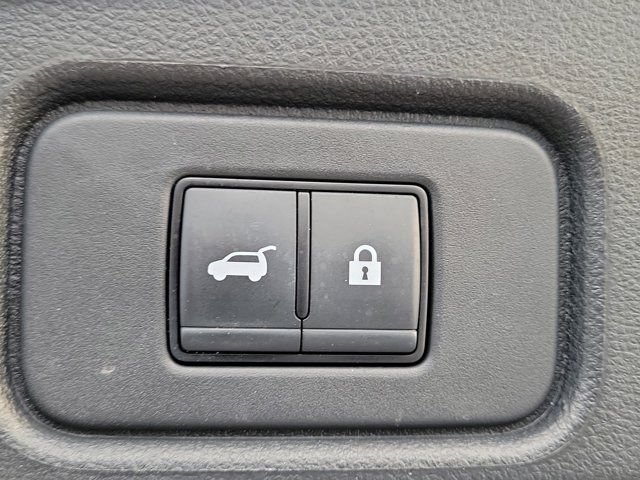 Used 2024 Nissan Pathfinder Platinum w/ Black Appearance Package FWD image 7