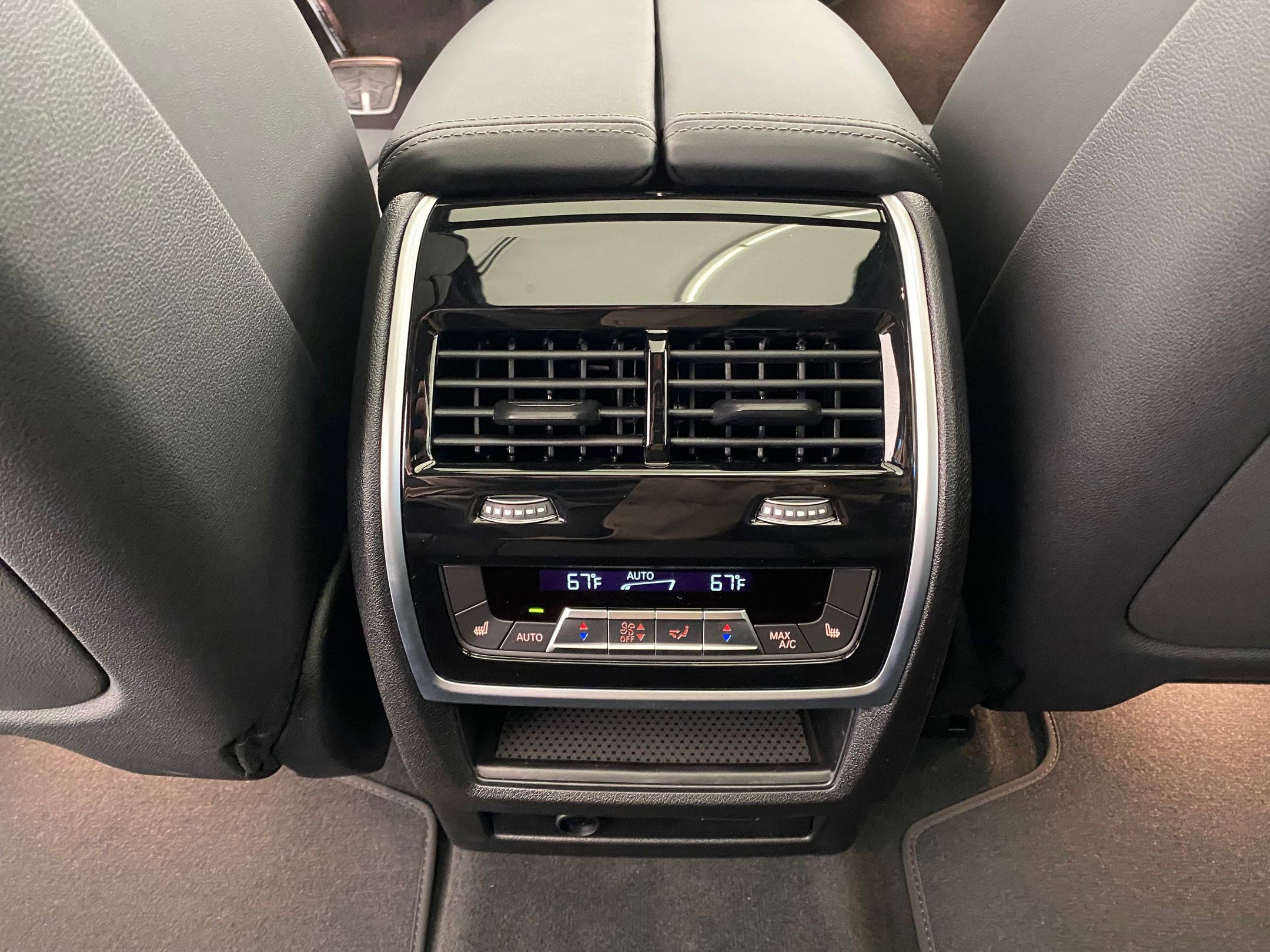 New 2026 BMW ALPINA XB7 image 30