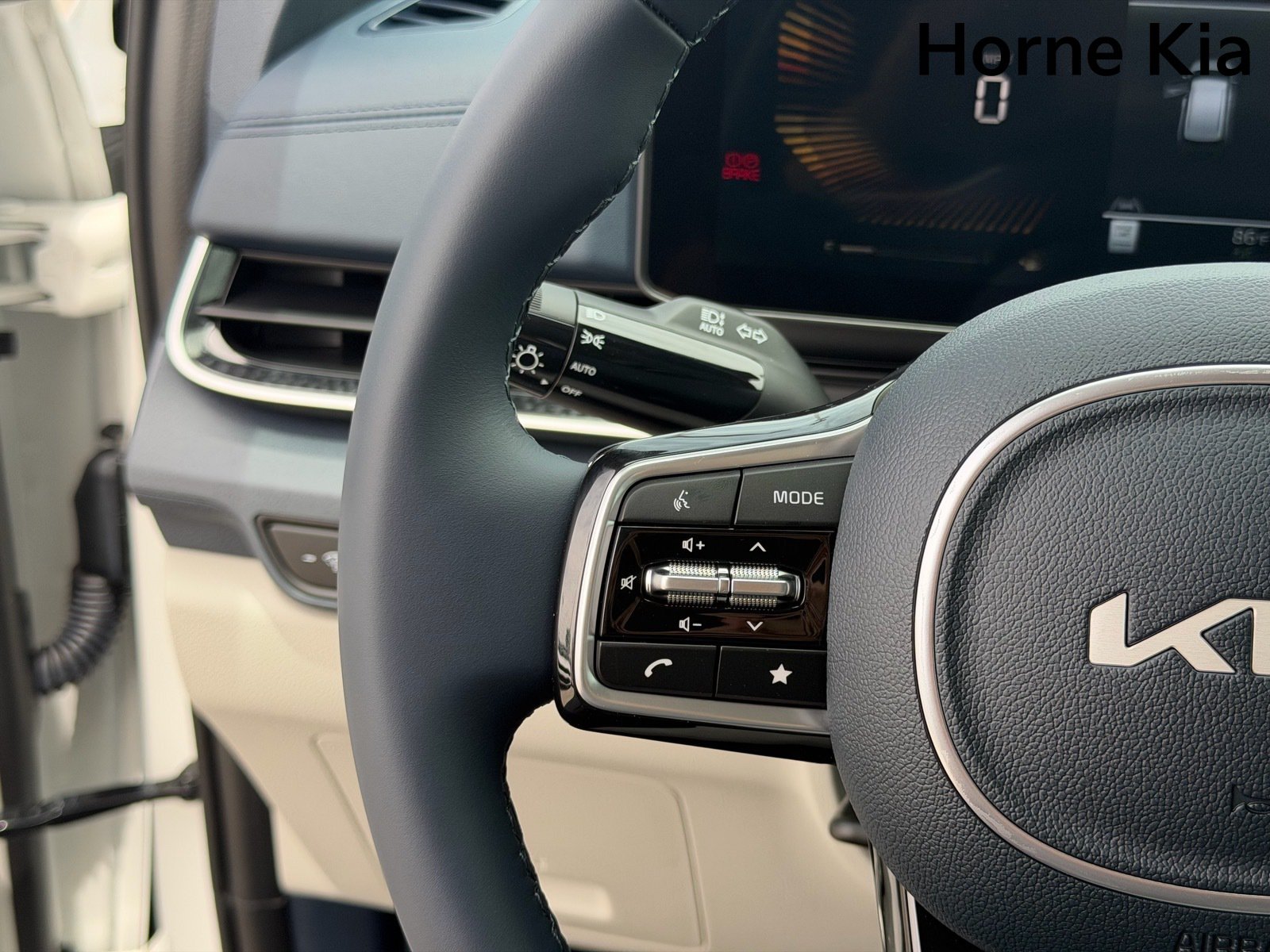 New 2026 Kia Carnival EX FWD image 14