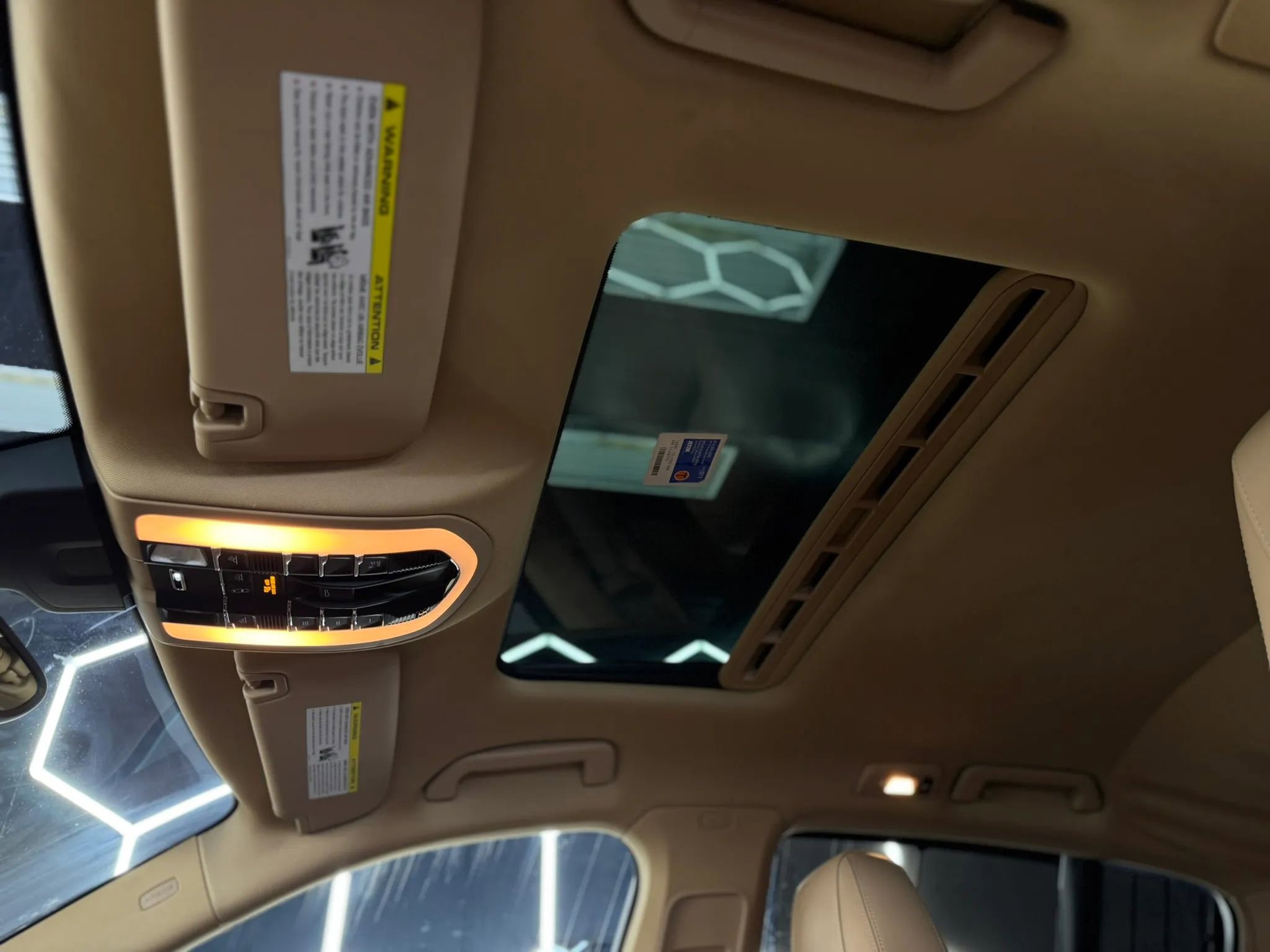 Used 2013 Porsche Panamera 4 Platinum Edition image 22