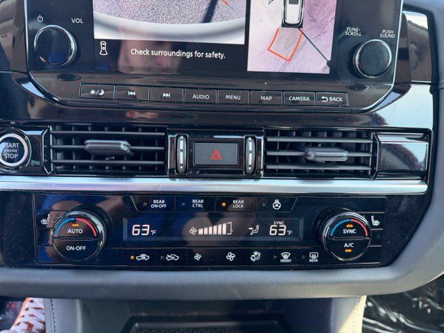 Used 2024 Nissan Pathfinder SL AWD/4WD image 22