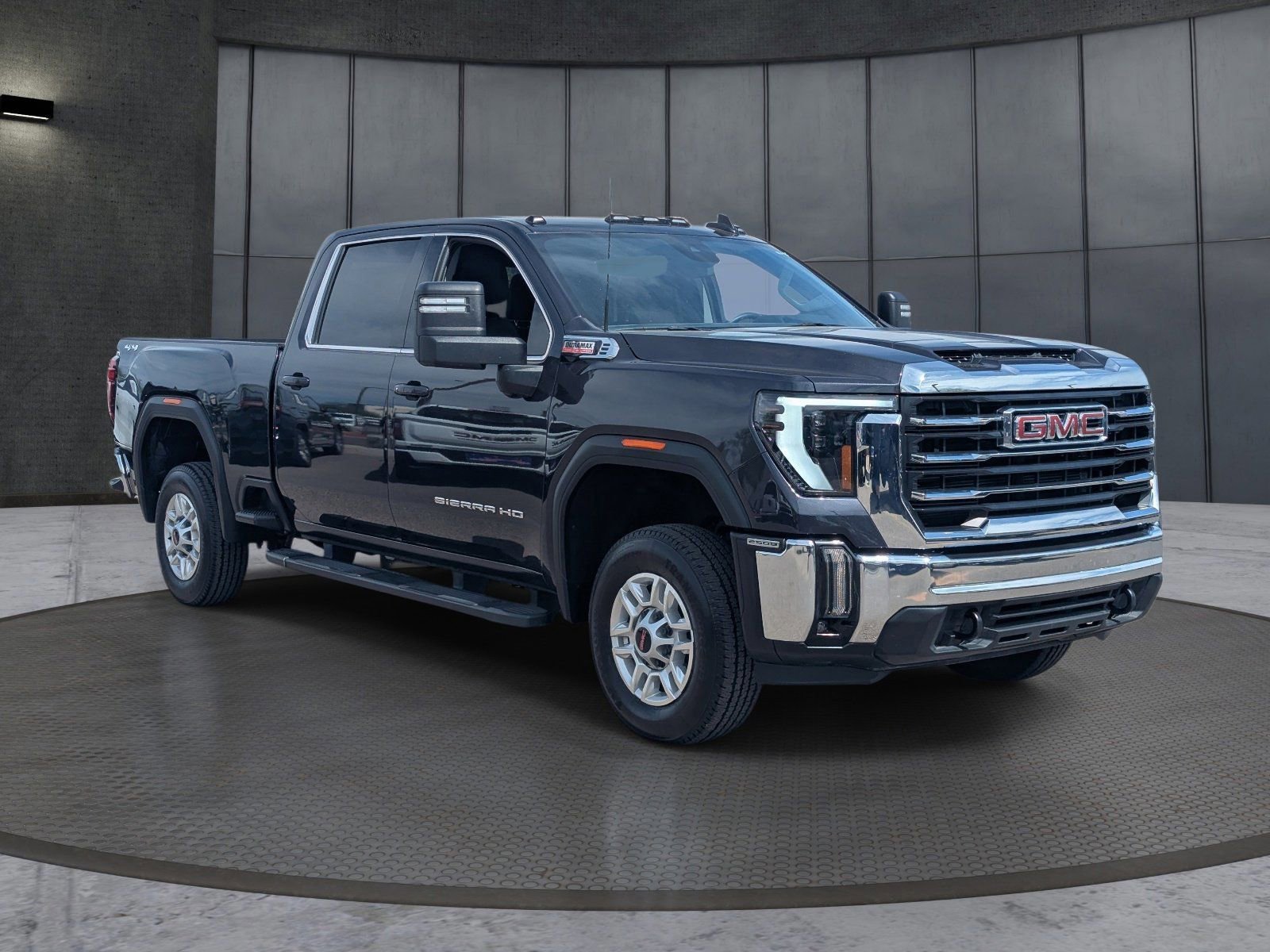 Used 2025 GMC Sierra 2500 SLE image 8