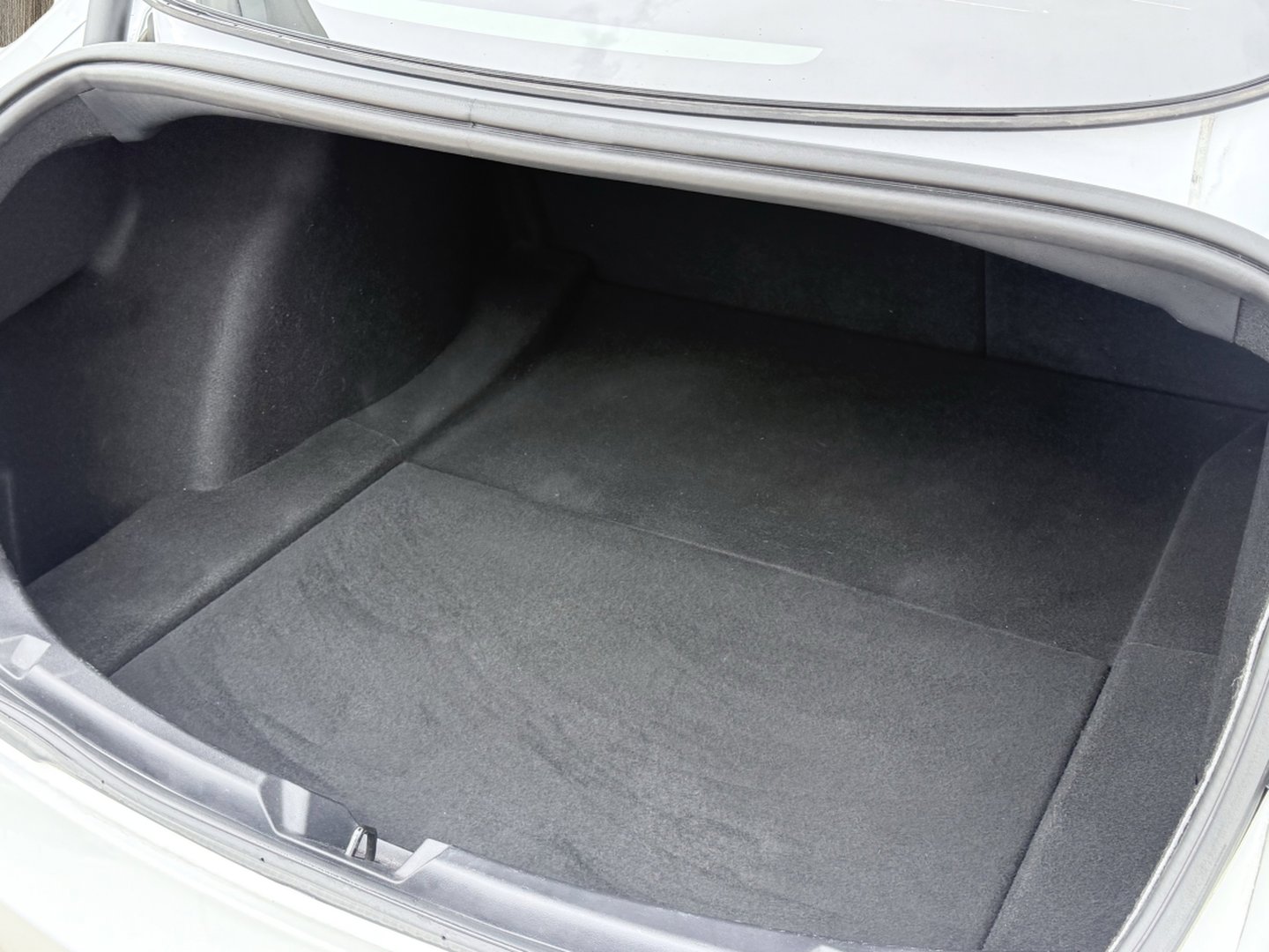 Used 2023 Tesla Model 3 Standard Range image 19