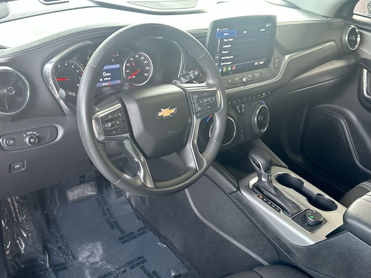 Used 2025 Chevrolet Blazer LT AWD/4WD image 13