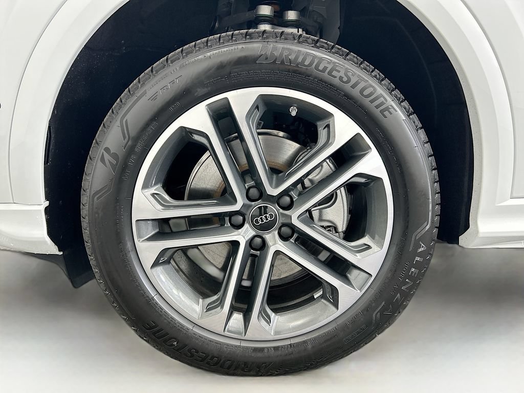 Certified 2025 Audi Q5 Premium Plus w/ Premium Plus AWD/4WD image 29