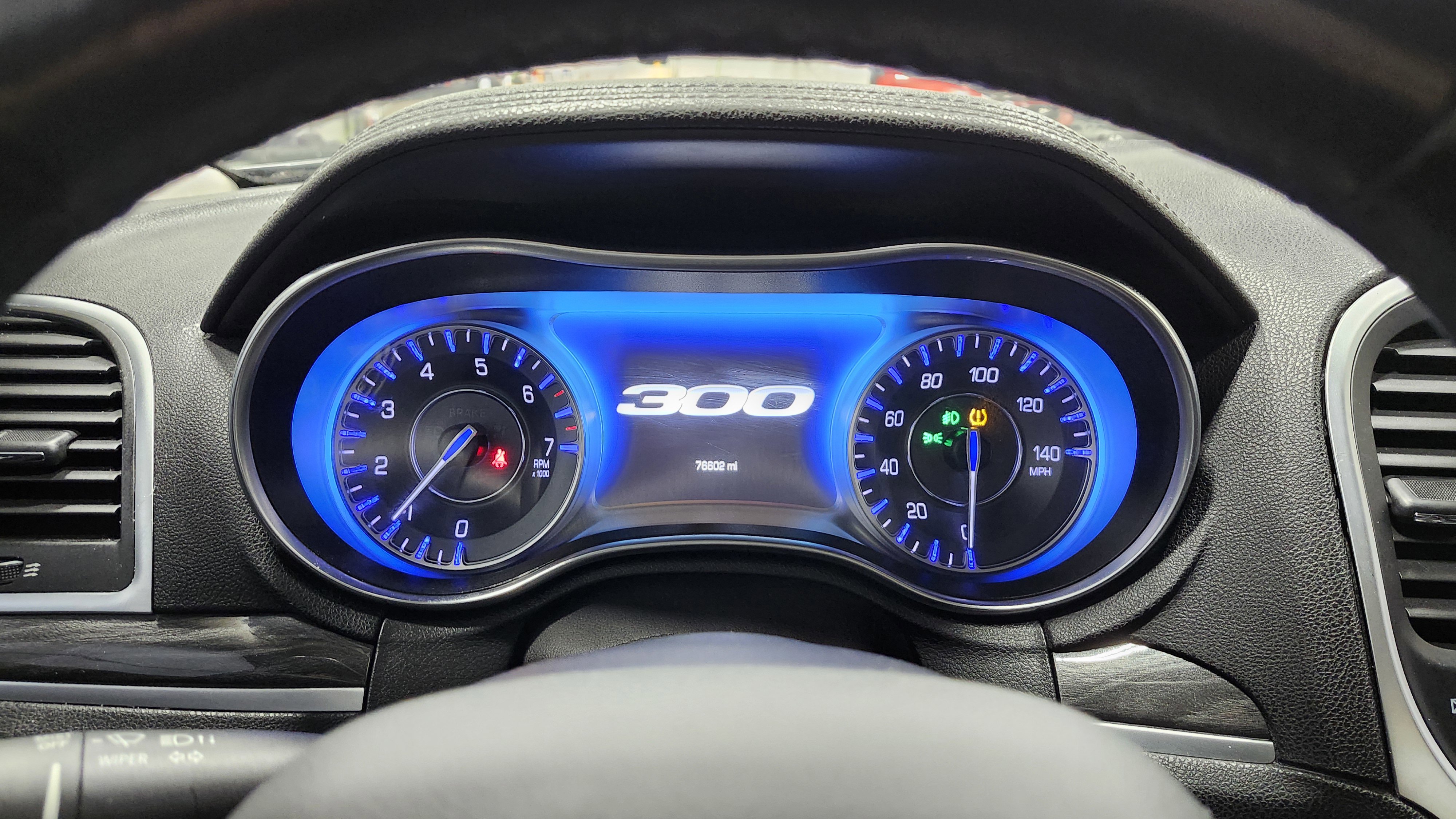 Used 2020 Chrysler 300 Touring w/ Driver Convenience Group image 28