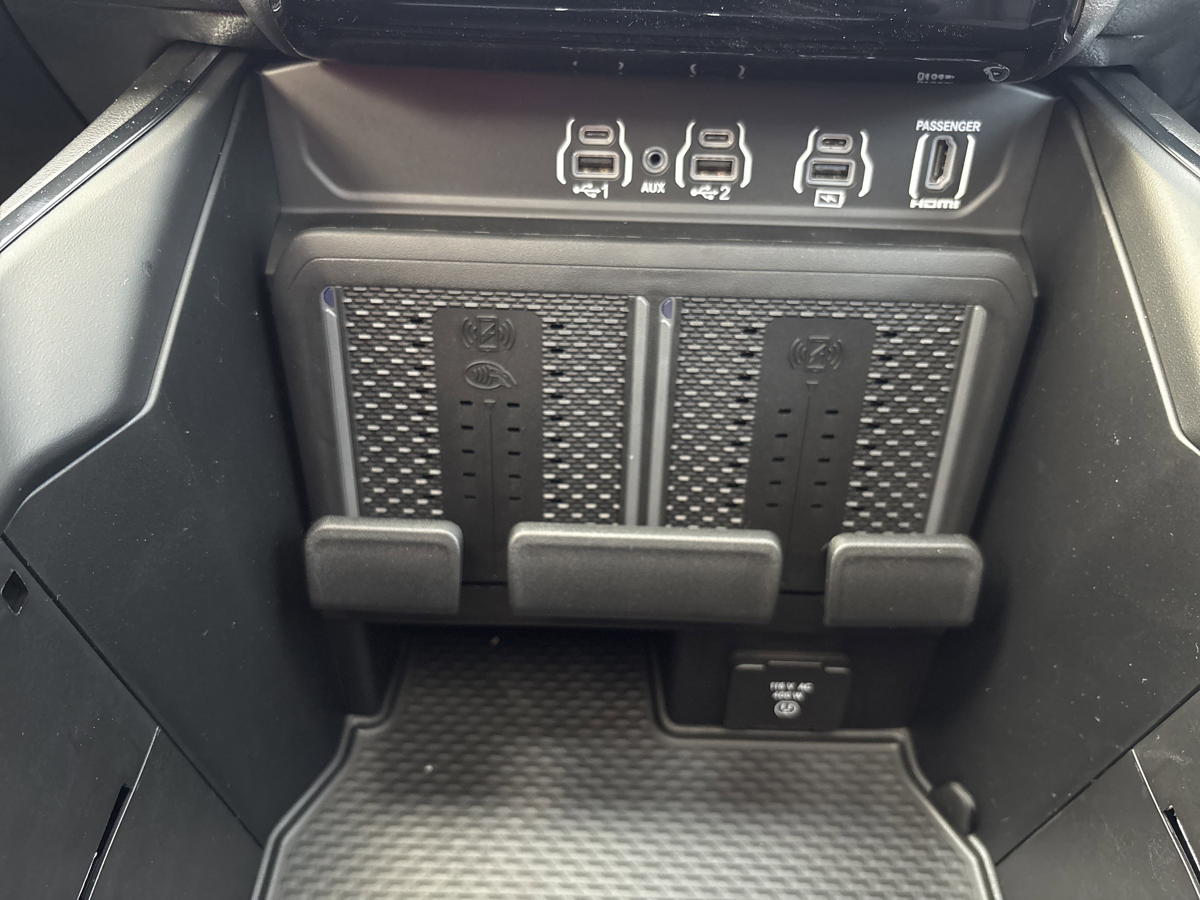 New 2026 RAM 1500 Laramie w/ Night Edition image 24