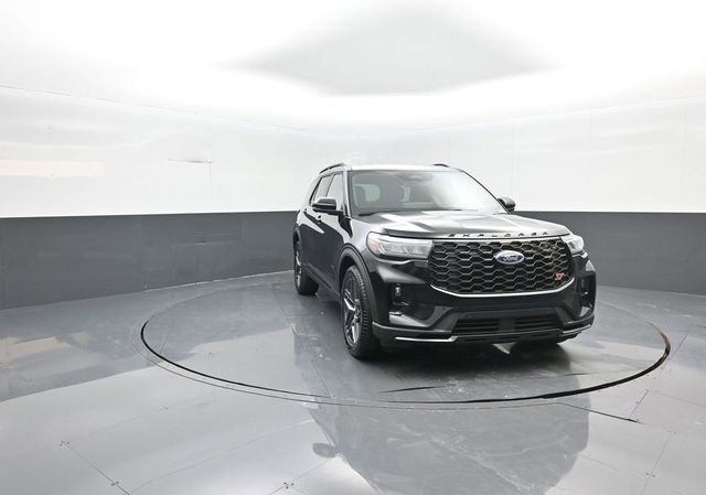 New 2026 Ford Explorer ST image 2
