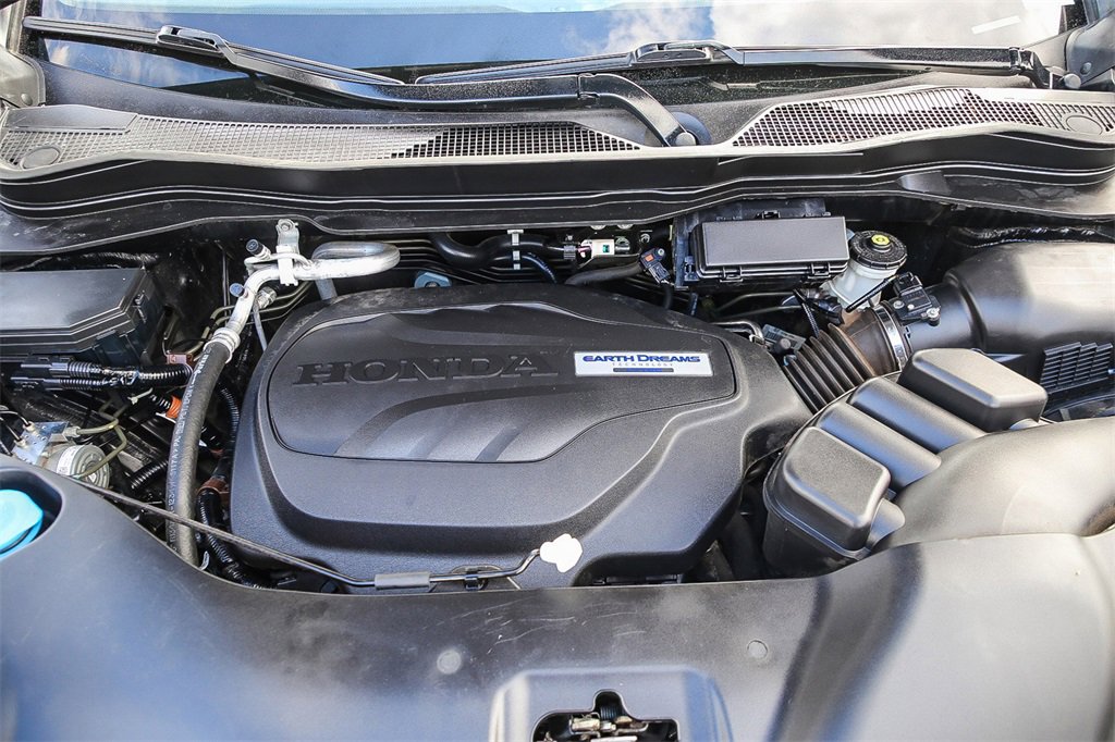 Used 2017 Honda Pilot Touring image 33