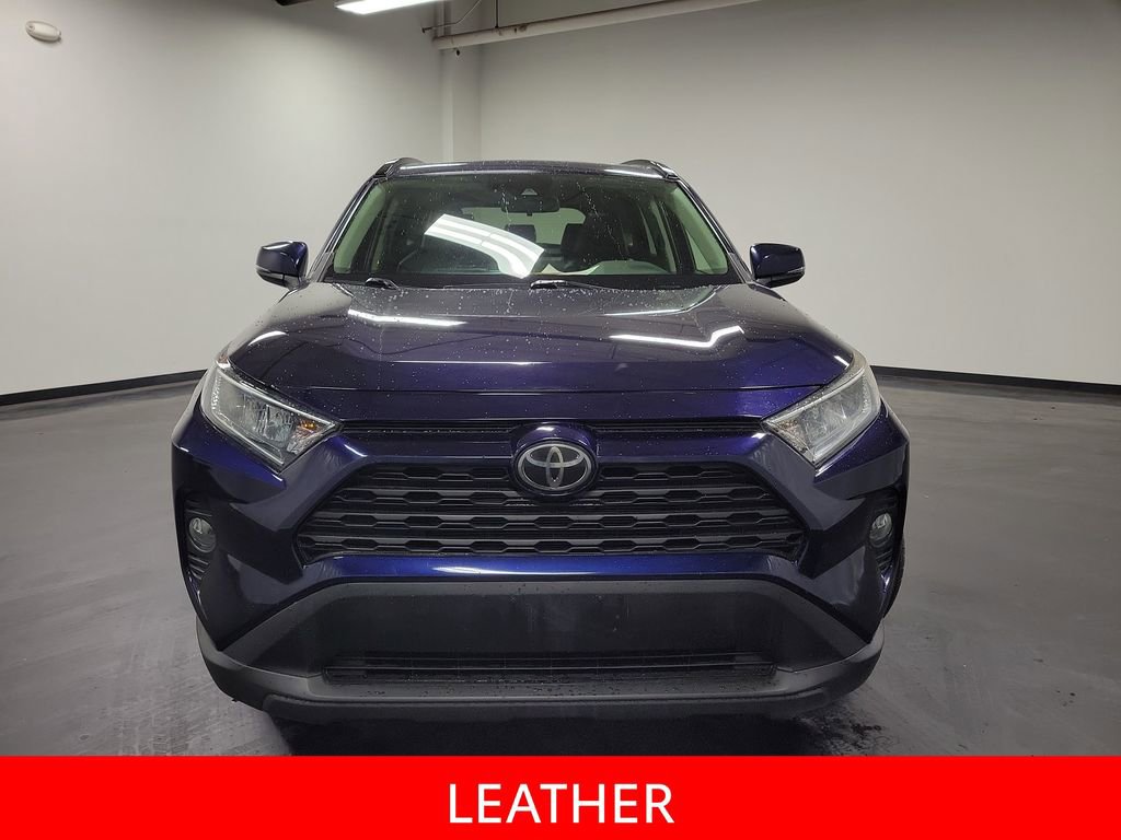Used 2021 Toyota RAV4 XLE Premium image 3