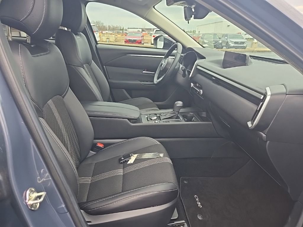 Used 2025 MAZDA CX-50 2.5 Hybrid w/ Preferred Pkg image 32