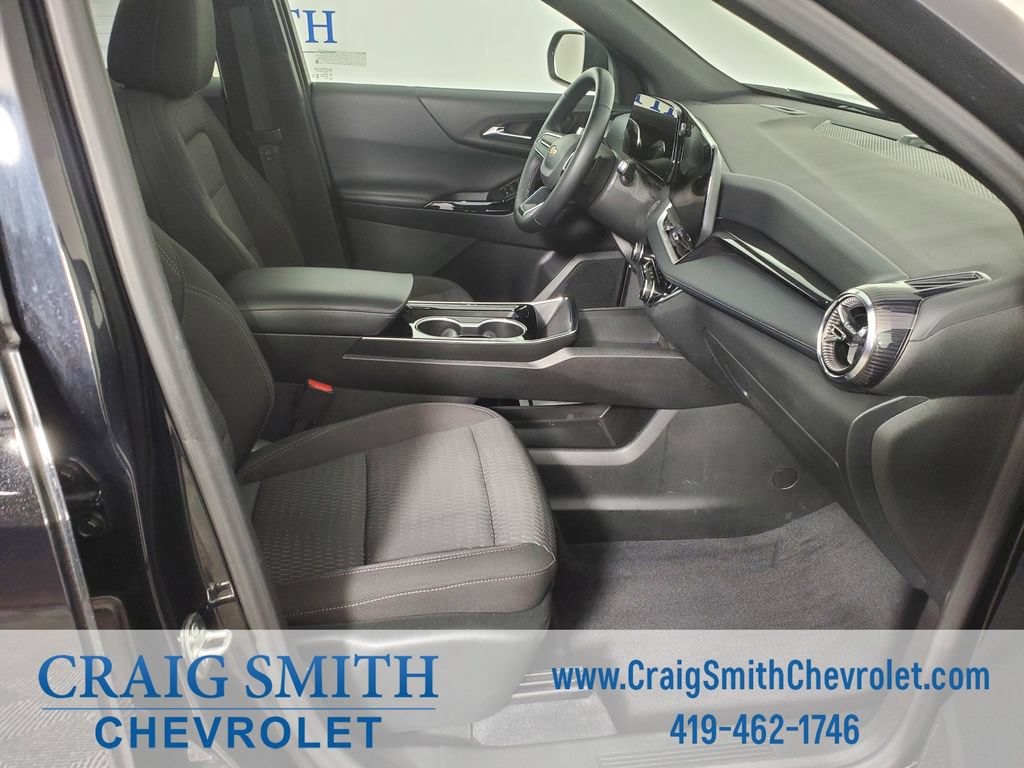 Used 2025 Chevrolet Equinox LT FWD image 15