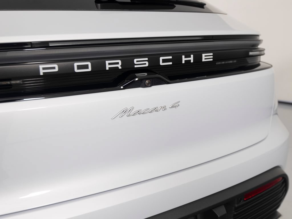 New 2026 Porsche Macan 4 Electric AWD/4WD image 42