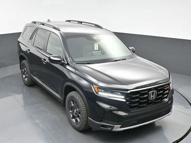 Certified 2025 Honda Pilot TrailSport image 36