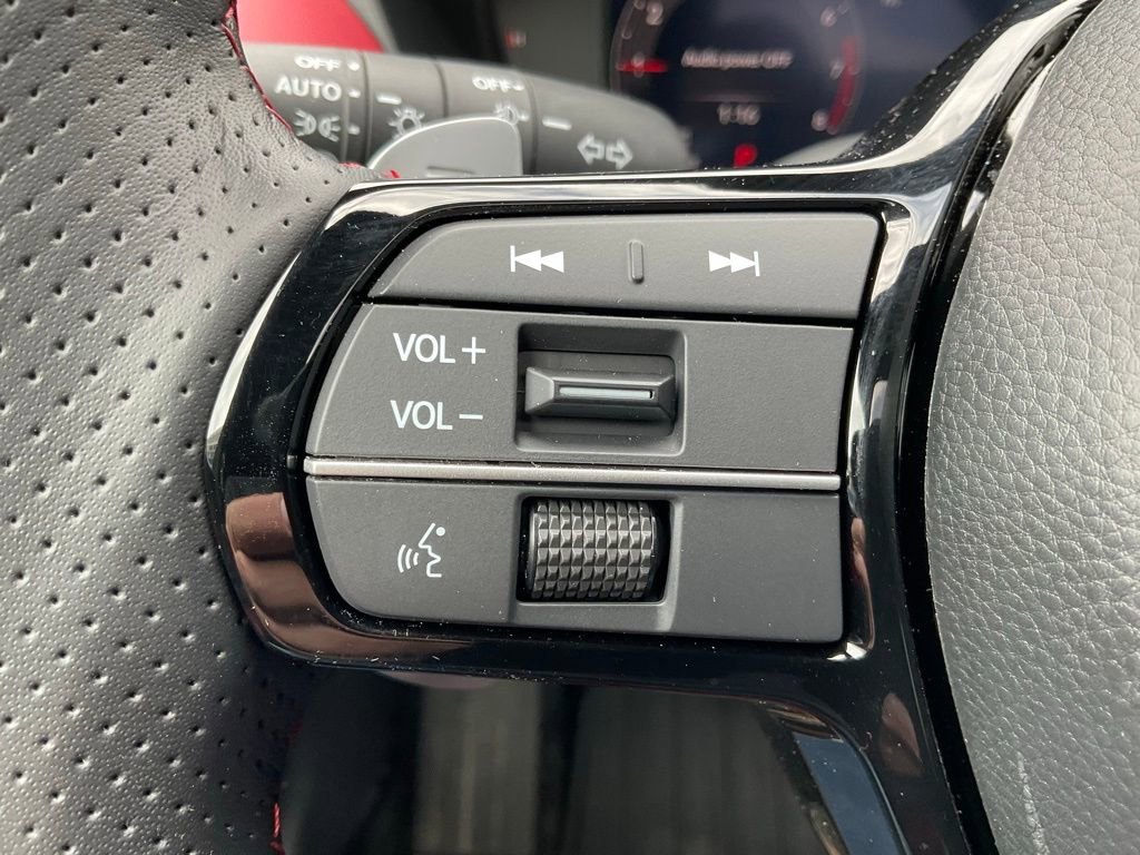 Certified 2025 Acura ADX A-Spec AWD/4WD image 13