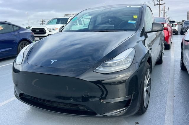 Used 2021 Tesla Model Y Long Range AWD/4WD image 2
