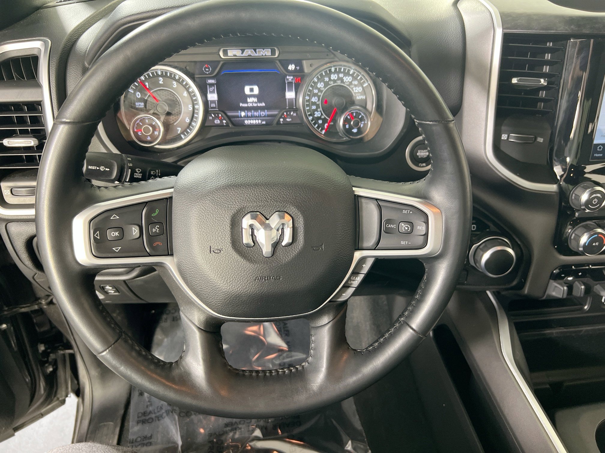 Used 2022 RAM 1500 Big Horn AWD/4WD image 11