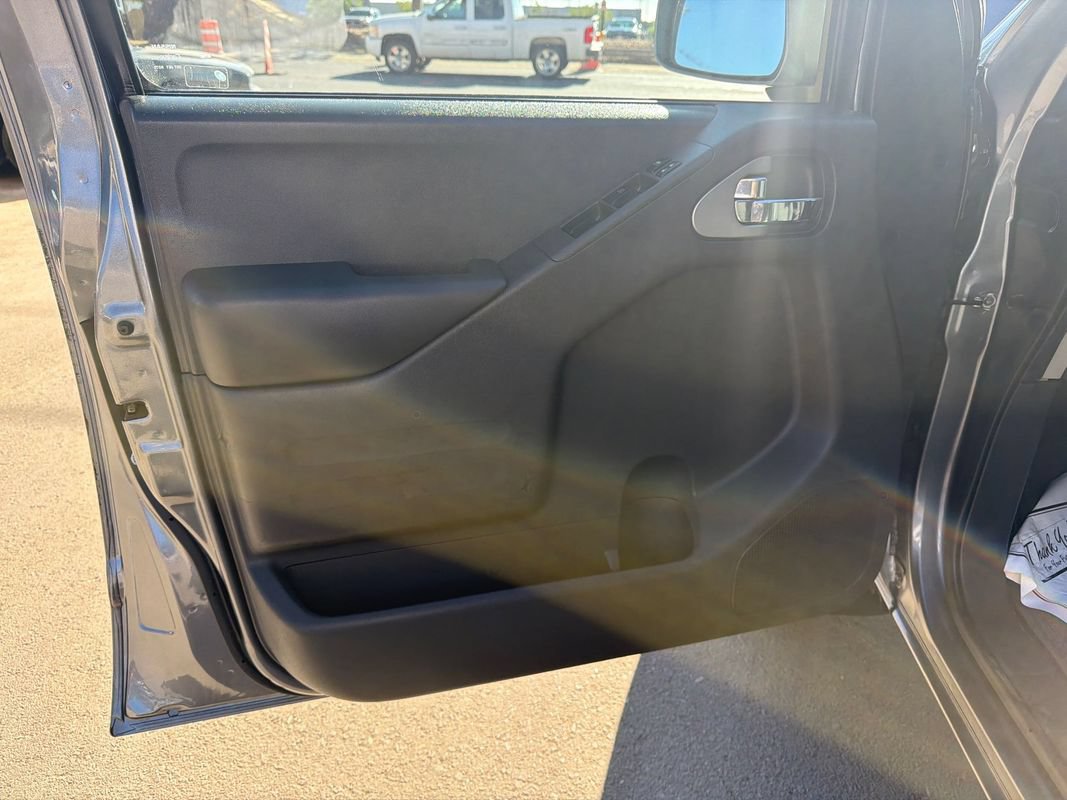 Used 2018 Nissan Frontier PRO-4X AWD/4WD image 20