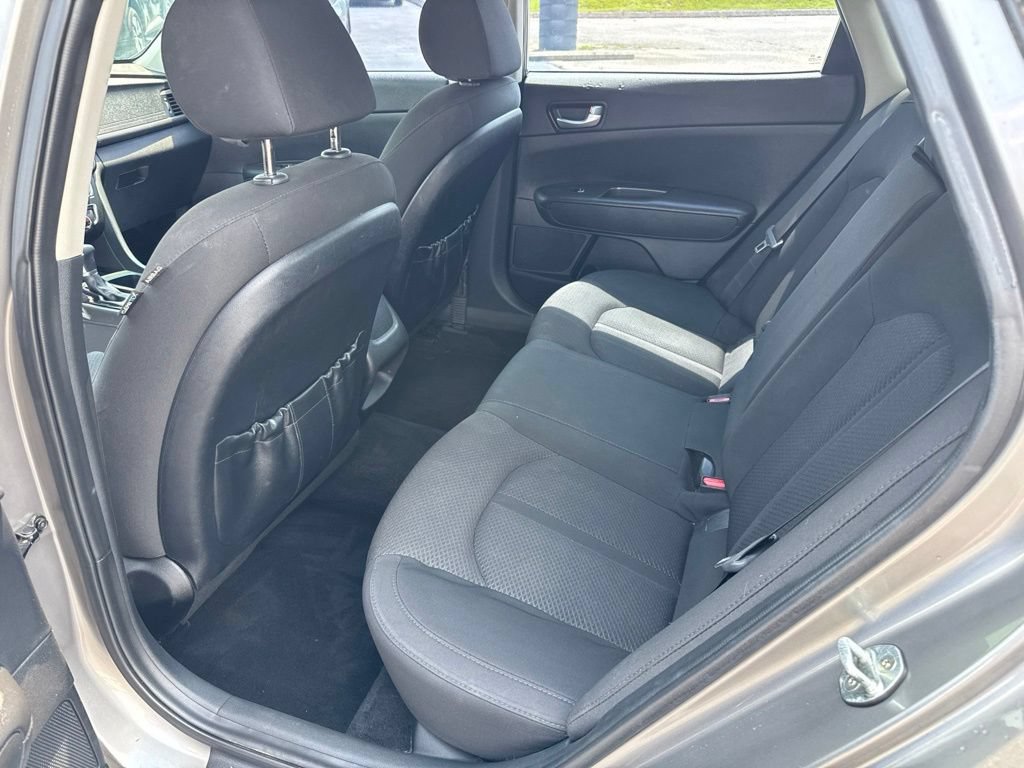 Used 2018 Kia Optima LX w/ Convenience Package FWD image 9