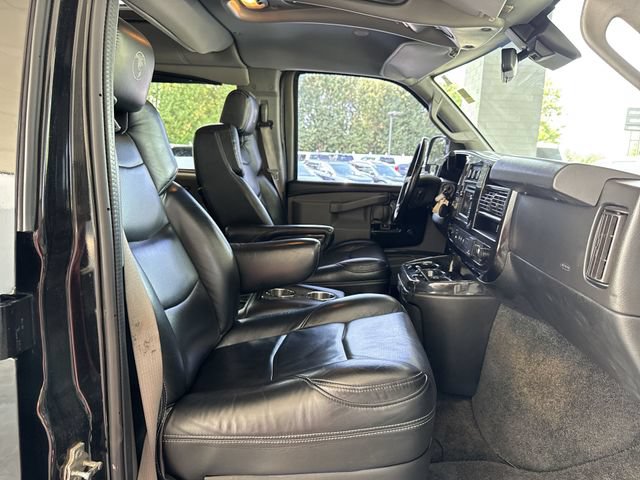 Used 2020 GMC Savana 2500 Extended w/ Enhanced Convenience Package RWD image 29