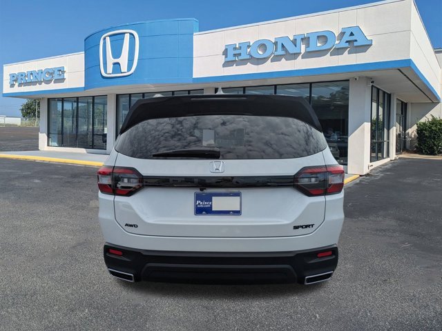 New 2025 Honda Pilot Sport image 5