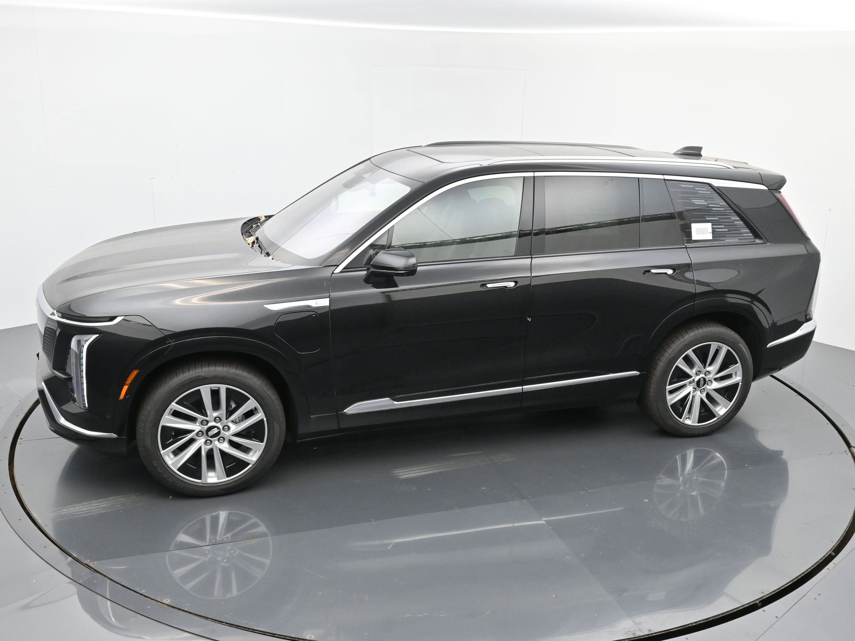 New 2026 Cadillac Vistiq Luxury w/ LPO, Floor Liner Package image 24