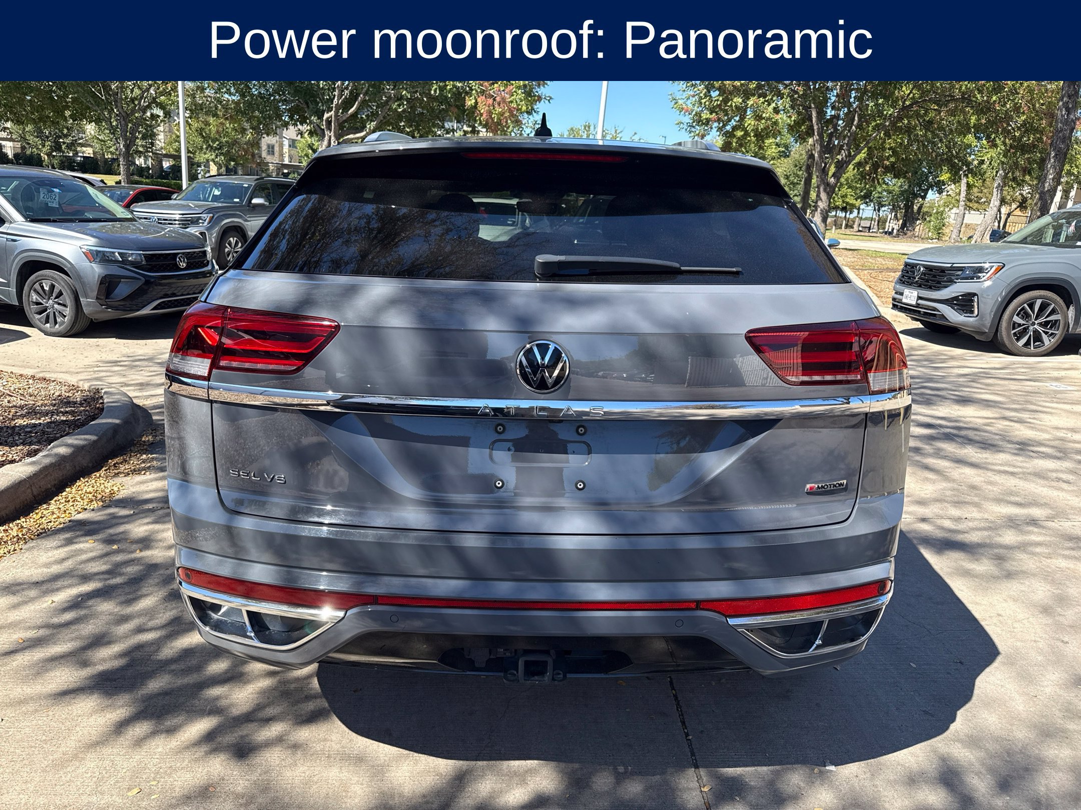 Used 2022 Volkswagen Atlas Cross Sport SEL Premium R-Line AWD/4WD image 4