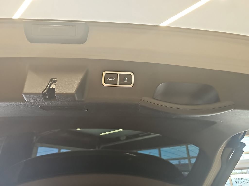 Used 2023 Kia Sorento SX image 43