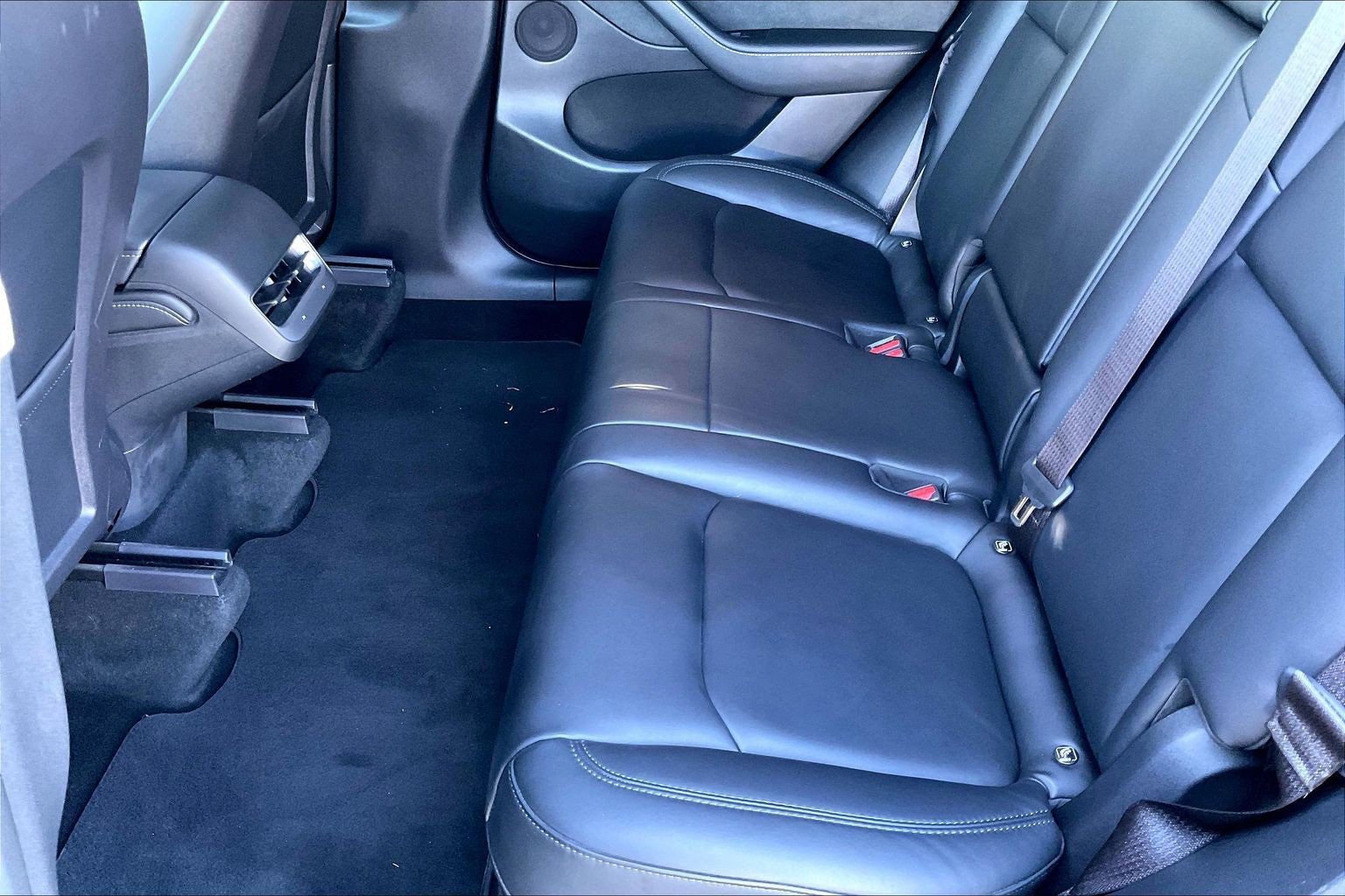 Used 2022 Tesla Model Y Performance image 16