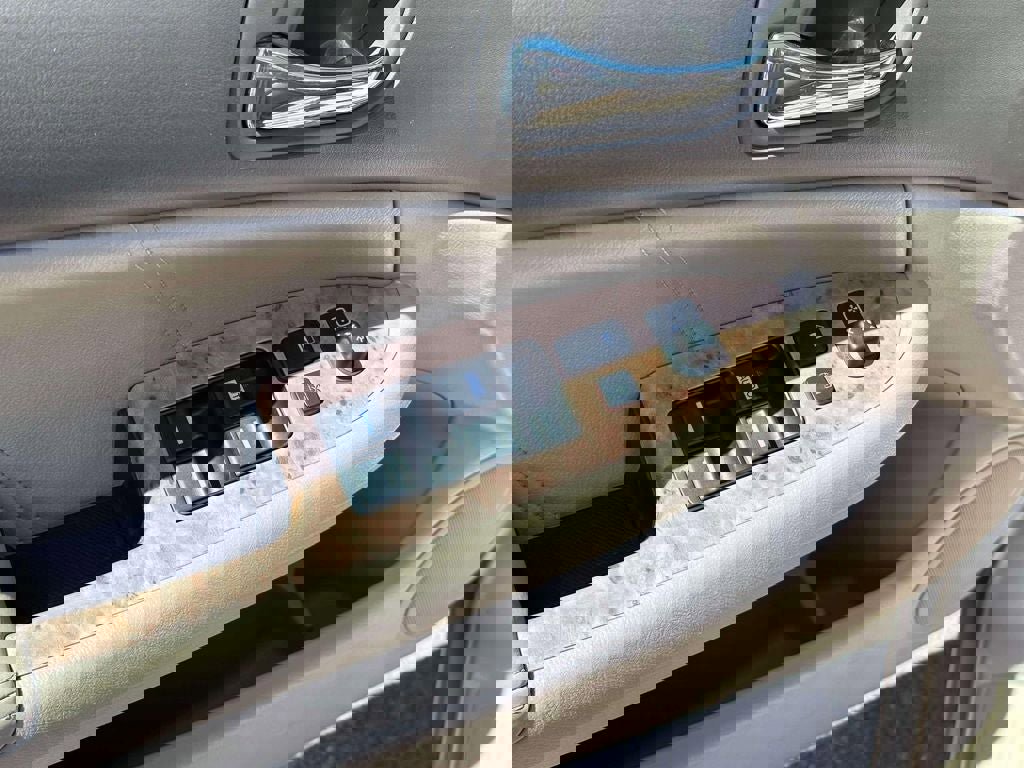 Used 2005 Honda Accord EX-L image 16