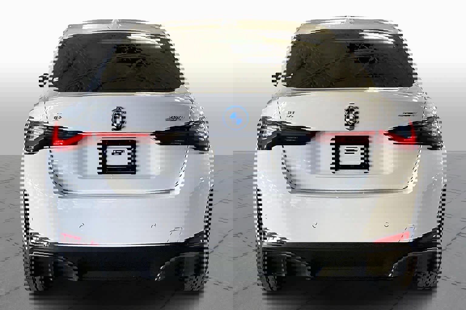 New 2025 BMW i4 eDrive40 w/ Driving Assistance Package image 4