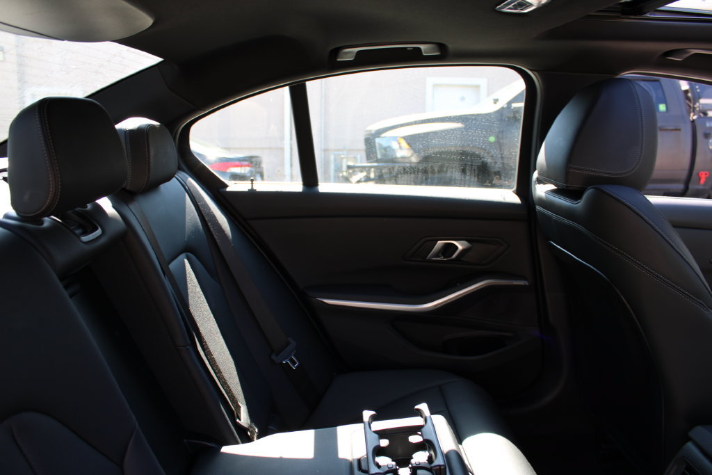 Used 2025 BMW 330i Sedan RWD image 26