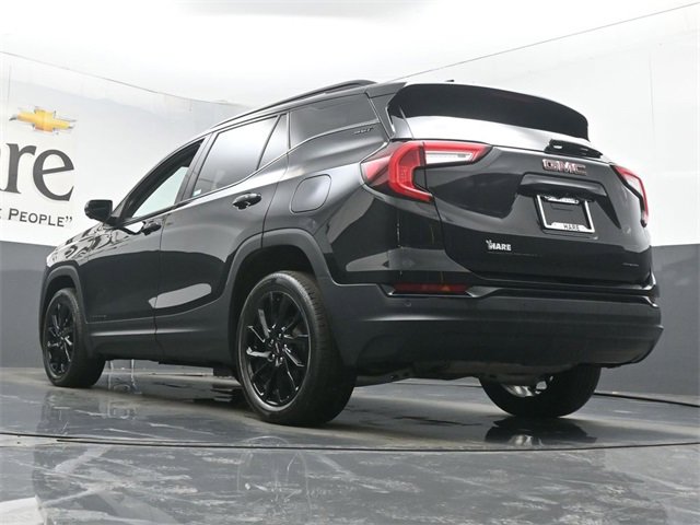Used 2023 GMC Terrain SLT w/ Infotainment Package II image 5
