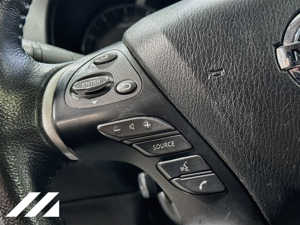 Used 2019 Nissan Pathfinder Platinum AWD/4WD image 12