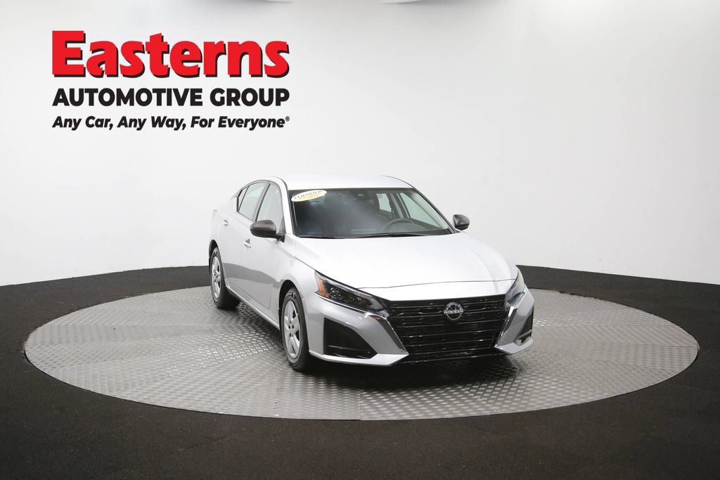 Used 2024 Nissan Altima 2.5 S FWD image 49