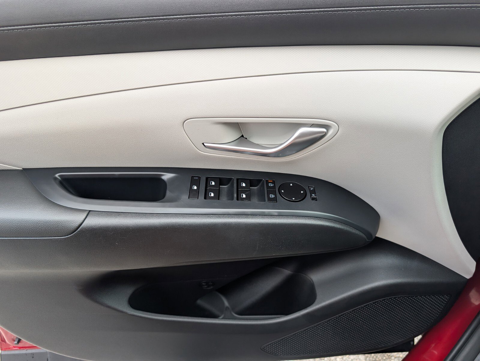 Used 2025 Hyundai Tucson SE image 35