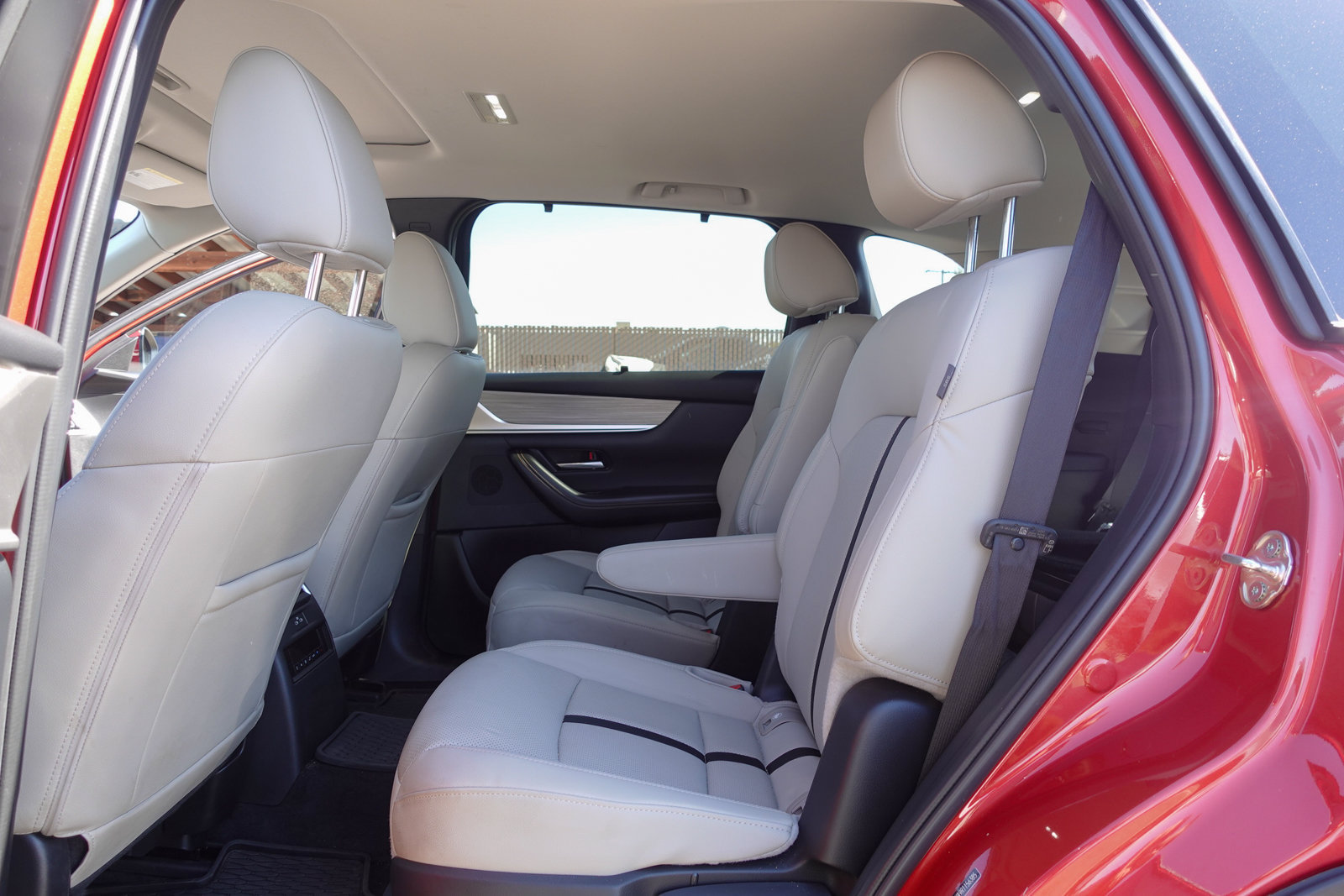 Used 2024 MAZDA CX-90 Plug-In Hybrid w/ Preferred AWD/4WD image 14