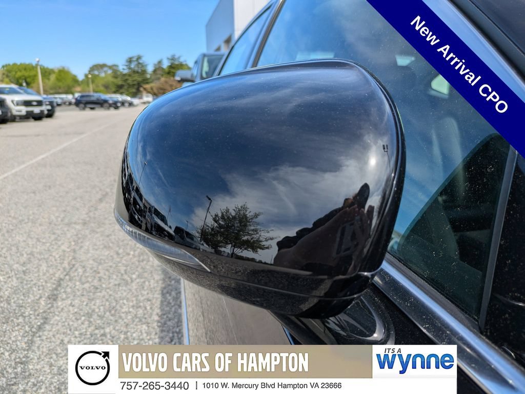 Certified 2025 Volvo S90 B6 Ultra AWD/4WD image 12
