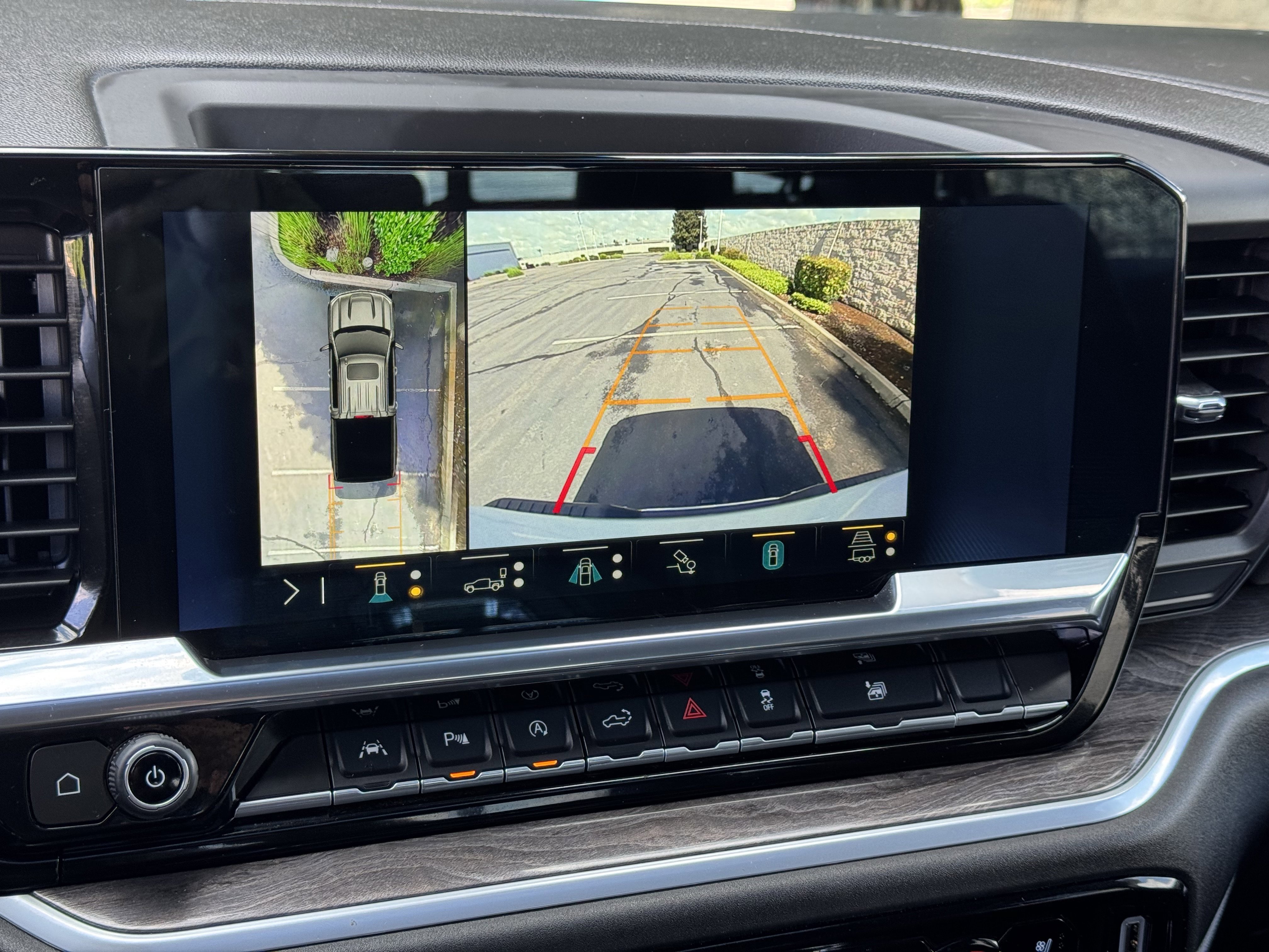 Used 2022 Chevrolet Silverado 1500 LTZ w/ LTZ Premium Package image 28