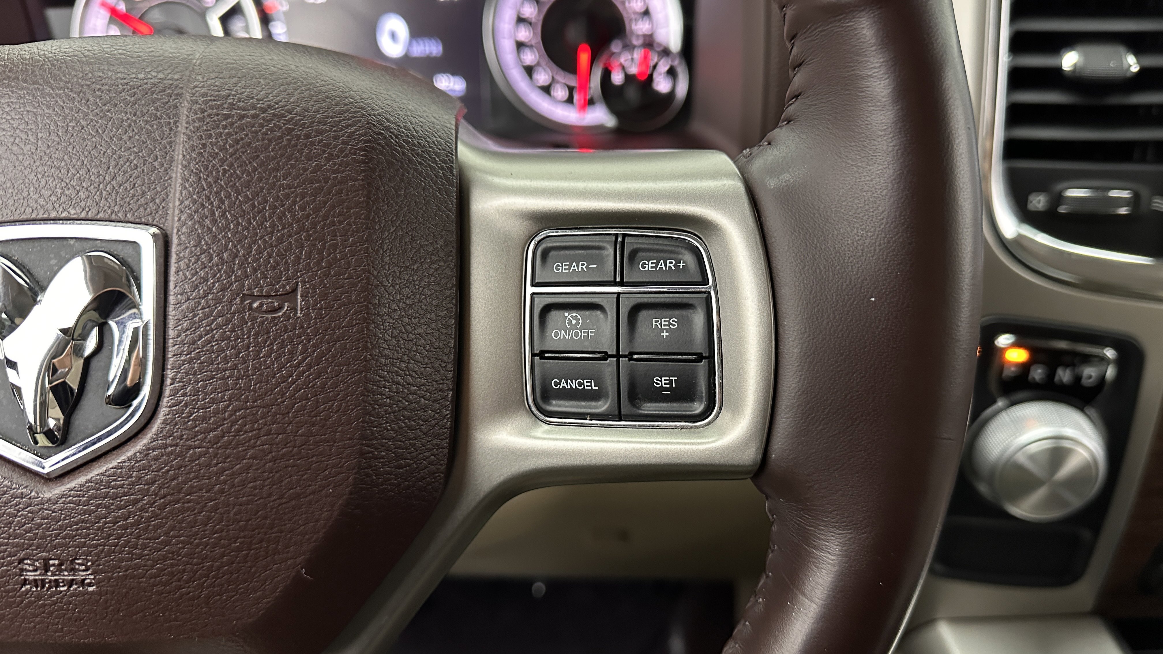 Used 2019 RAM 1500 Laramie w/ Convenience Group image 18