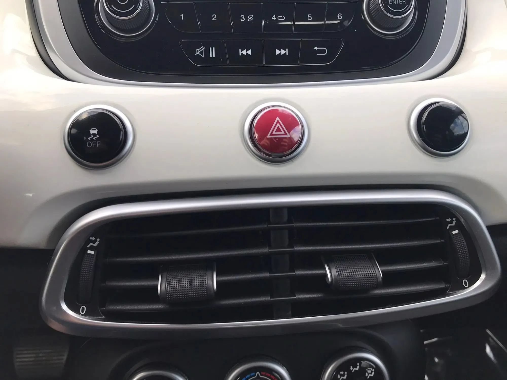 Used 2017 FIAT 500X Pop FWD image 22