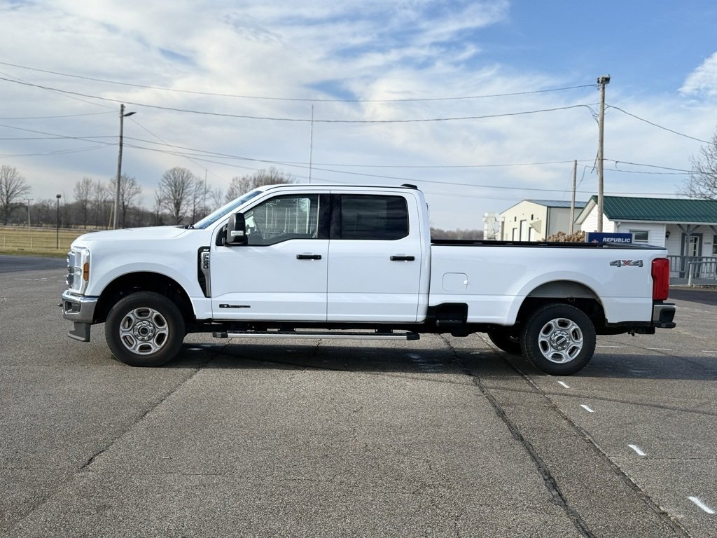 Used 2025 Ford F250 XLT image 8