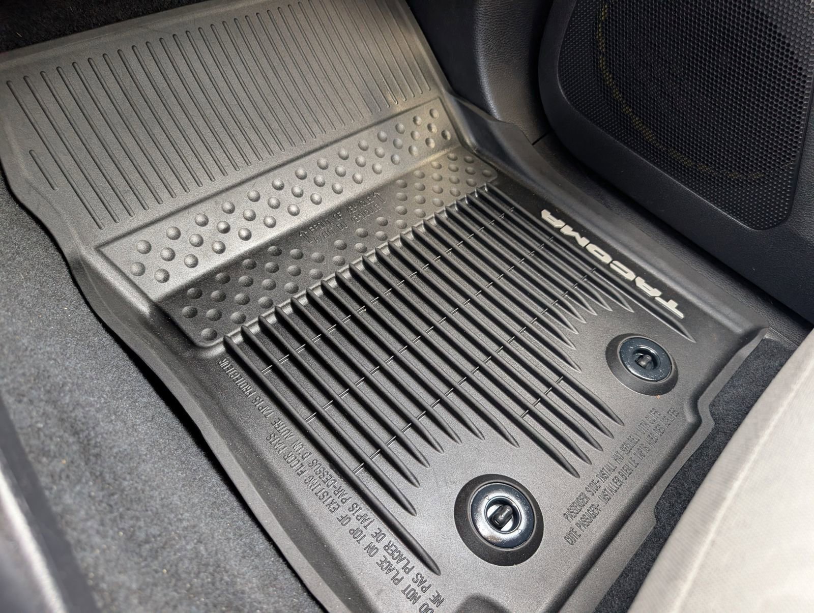 Used 2021 Toyota Tacoma SR5 w/ Blackout Package (TMS) image 33